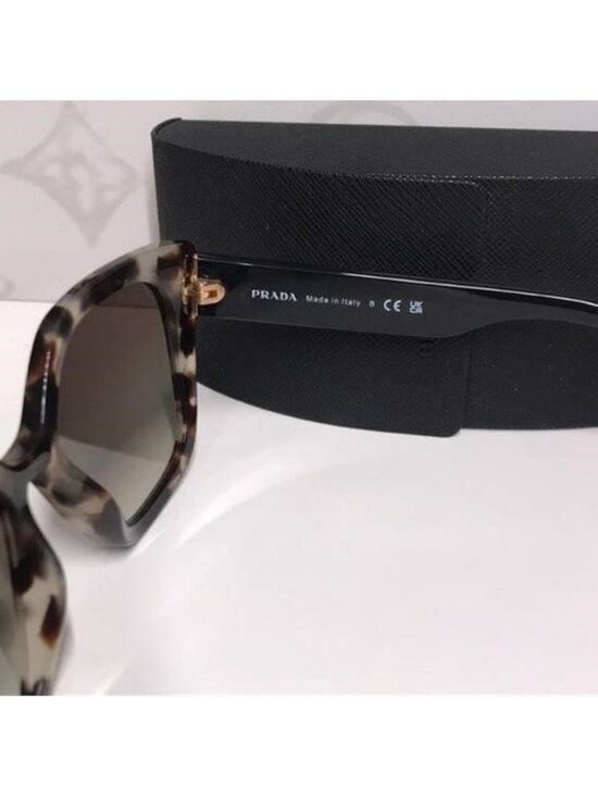 New Authentic Prada SPR 24X UAO-0A7 Women’s Sunglasses – Leopard Print main image 10